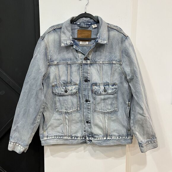 Levi’s Premium Light Wash Denim Jean Trucker Jacket Men’s XL - Picture 1 of 8